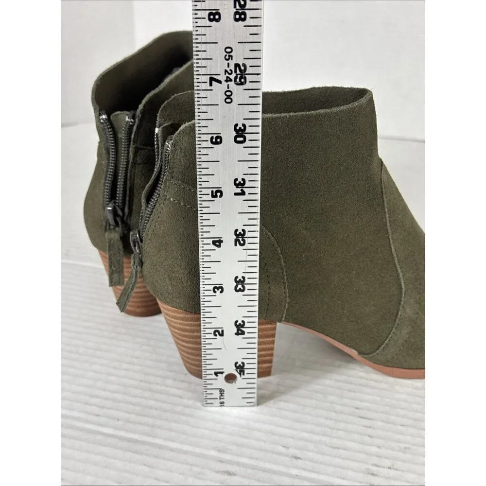 Violet & Red‎ Cupid Bootie Boot Women's 7.5M Olive Suede Leather NWOB 9325